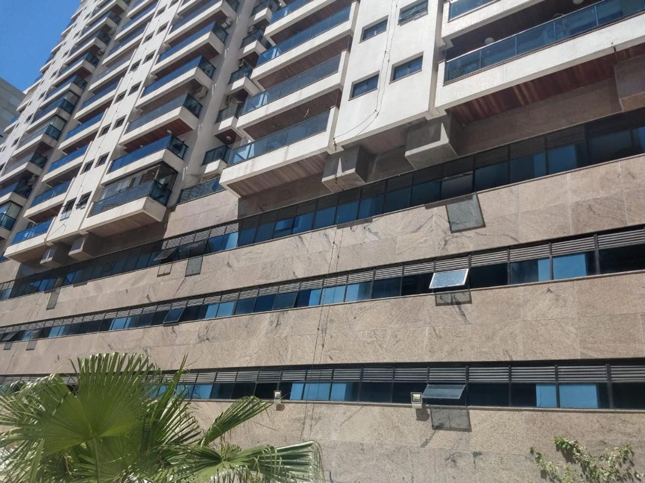Apartamento Flat Praia Pitangueiras No Guaruja Luaran gambar